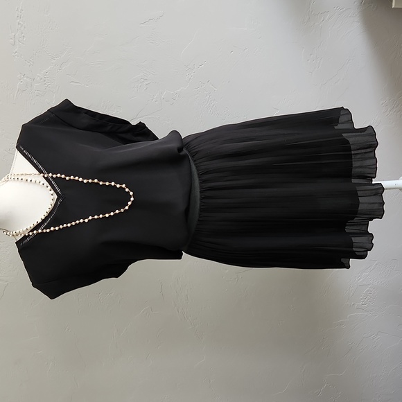 Black Pleated Skirt M - Picture 1 of 11